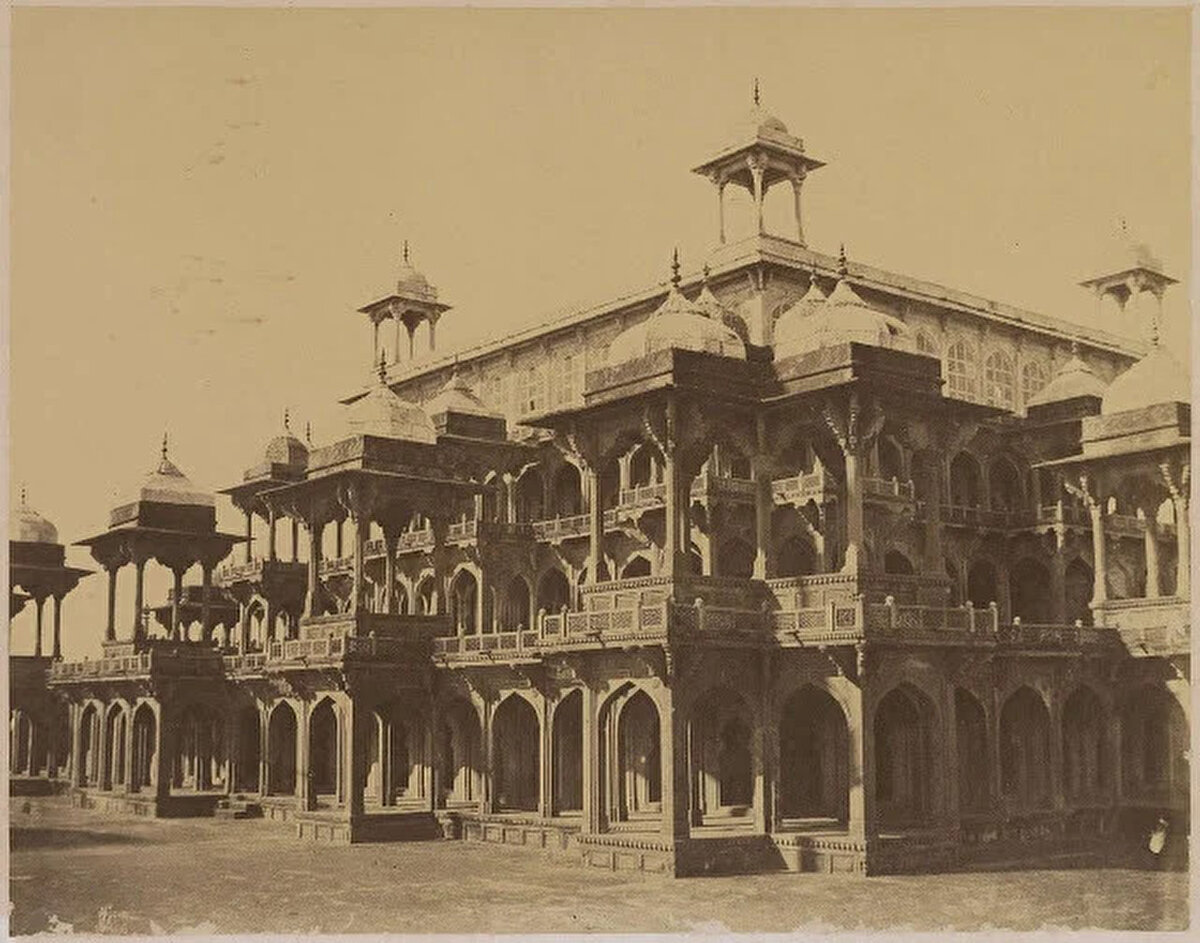  Ekber Şah türbesinin ön cephesi, Sikandra, 1857-1858’ler.