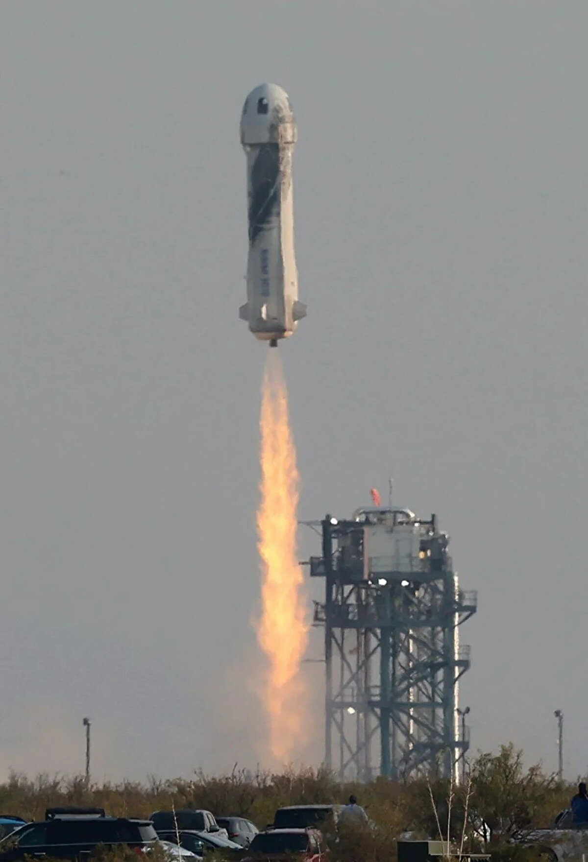 Amazon'un kurucusu, uçuş öncesi verdiği röportajda, Endişeli değil heyecanlıyım dedi.