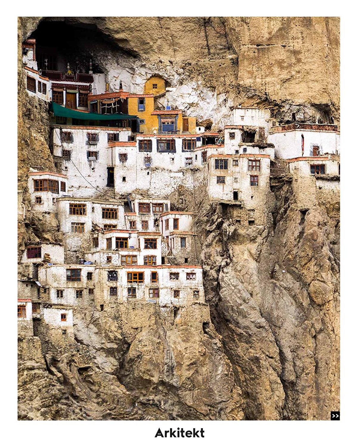 3)	Phuktal Manastırı, Hindistan
