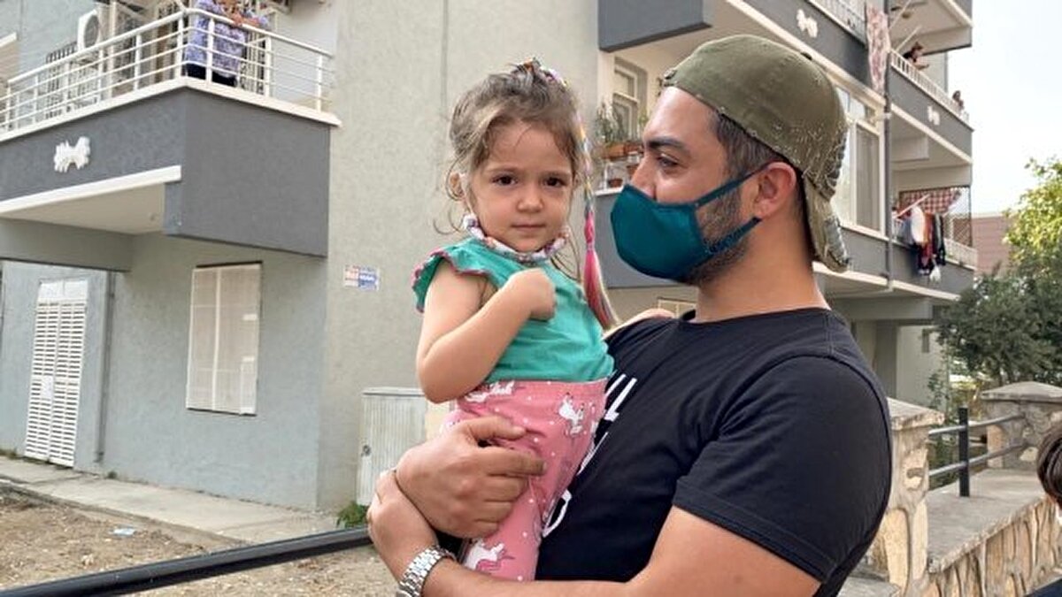 Şarkıcı, bu başarıların neticesinde Bir Sevda Masalı isimli ilk albümünü Rafet El Roman'ın prodüktörlüğünde 12 Şubat 2009 tarihinde Hüseyin Emre'nin sahibi olduğu Emre Plak'tan çıkardı.[2] Albümün ilk video klibi, sözü ve müziği Rafet El Roman imzası taşıyan Heder Oldum Aşkınaya çekildi. Bu şarkı Billboard Türkçe Top 20 Listesi'nde en yüksek olarak 2 numaraya kadar yükselirken, Avrupa Radyo Listesi'nde 99 numarada yer aldı. Mayıs ayında ise albümün ikinci video klibi olarak, sözü ve müziği şarkıcının kendisine ait olan Aşkım Aşklarından Bulasın seçildi ve bu şarkı da en yüksek olarak 6 numaraya yükseldi. Şarkıcının 10 parçadan oluşan 2. albümü Aşka İnat, 3 Mayıs 2010'da yine Emre Plak'la çıkarıldı.Ardından 2012 yılında 3 şarkı ve 3 remixten oluşan Kader Rüzgarı isimli maksi single albümünü çıkaran Güney, 2013 yılında Sevgi Arsızı albümünü, 2014 yılında Hazin isimli single, 2016 yılında Kaptan albümünü, 2018 yılında Yaradanım isimli single, 2019 yılında Çak Bi Beşlik isimli single ve 2020 yılında Duydun mu isimli single çıkarmıştır.