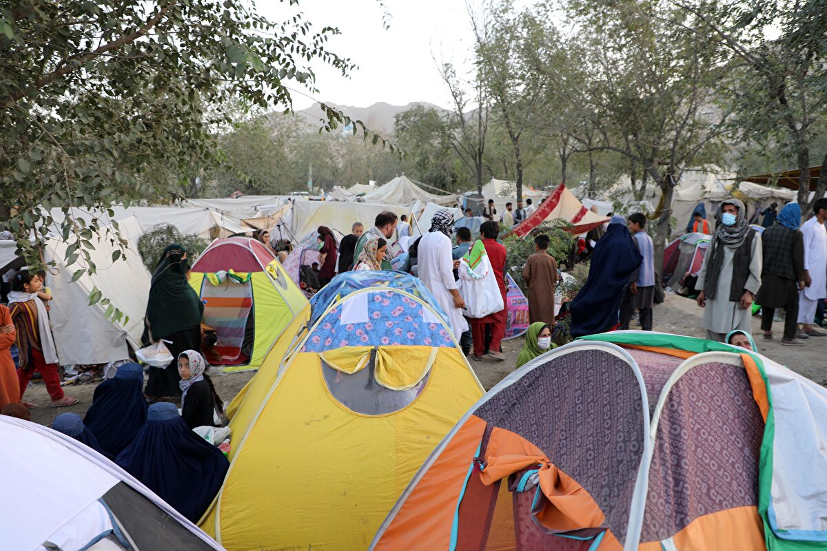Ömer, sağlık durumunun iyi olmamasına rağmen ailesiyle birlikte Kabil'e göç ettiğini dile getirdi. Dokuz kişilik ailenin geçimini tek başına sağladığını kaydeden Ömer, Kabil'e geldikten sonra işsiz kaldığını ve burada zor şartlarda yaşadıklarını belirtti.
