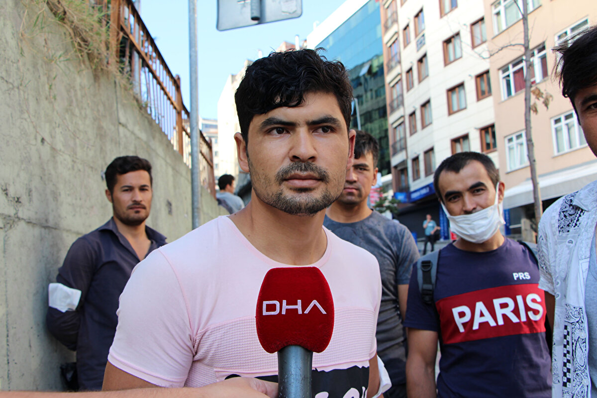 Türkiye'de kazandıkları paraları haftalık ve aylık olarak aile gönderdiklerini açıklayan Jabari, ''Biz savaştan kaçmıyoruz. Bizim savaşımız ayrı bir ülkeyle olsa orada savaşırız. Şu an orada iç savaş var. Başka bir ülkeyle savaş olsa Afganlar savaştan kaçmaz" diye konuştu.
