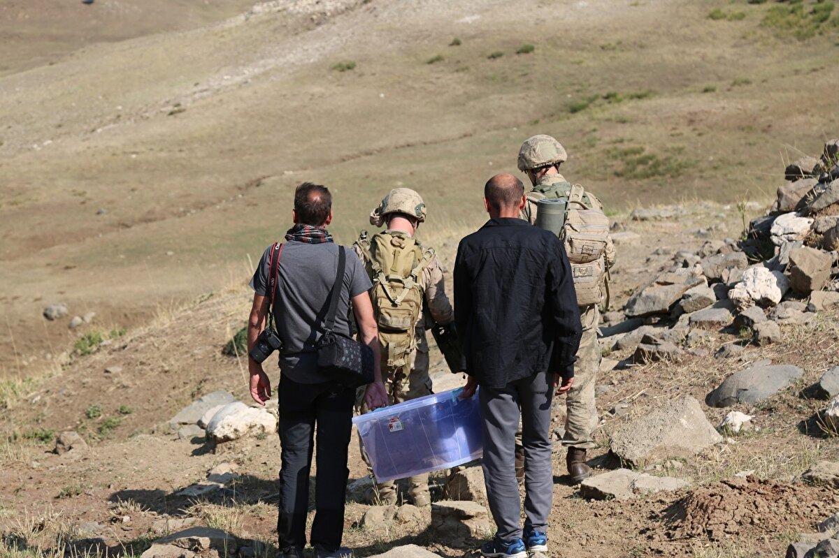 Vali Özkan’ın talimatıyla parçalar, askeri helikopterlerle alınarak Tunceli Kent Müzesine getirildi. Burada bakım ve restorasyonu yapılacak olan parçalar sergilerde kullanılacak.