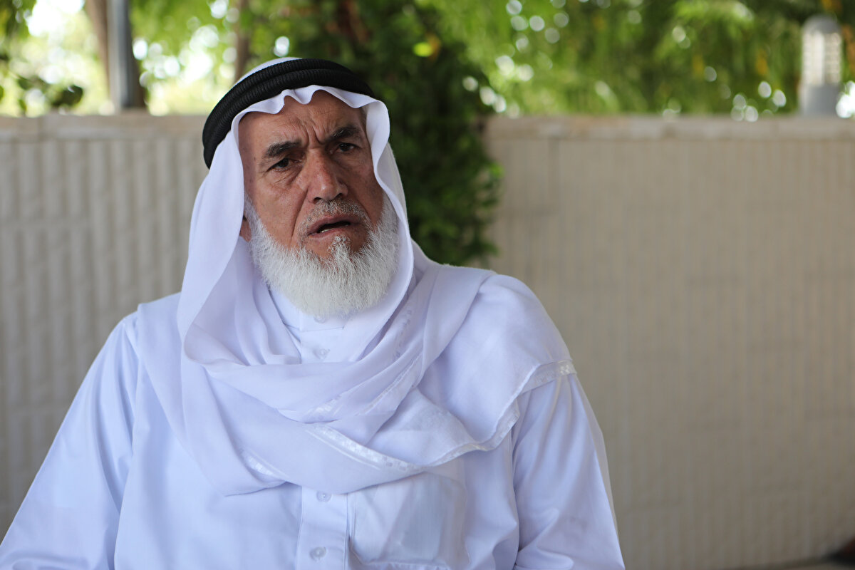 Dede Hacı Muhammed er-Rucub ise damadının 9 yılı aşkın süre hapiste geçirmiş olmasına üzüldüklerini ancak kızının götürülmesinin çok başka olduğunu ifade etti. Erkekler tutuklandığında evet üzülüyoruz. Ama bir kadının tutuklanma anı, hayattaki en zor şey sanırım. Bu bizim belimizi büktü. Baba hapiste, anne hapiste. Her iki taraftan yetim kaldı bu çocuklar. Bu insana çok ağır gelen bir şey. dedi. Yaşlı adam, sözlerine şöyle devam etti: Tüm dünya, bütün siyasiler vatanımızda neler oluyor görüyor, biliyor. Vicdanı olan herkese sesleniyorum. Kızımın hapiste kalmasına tepki göstersinler, izin vermesinler.