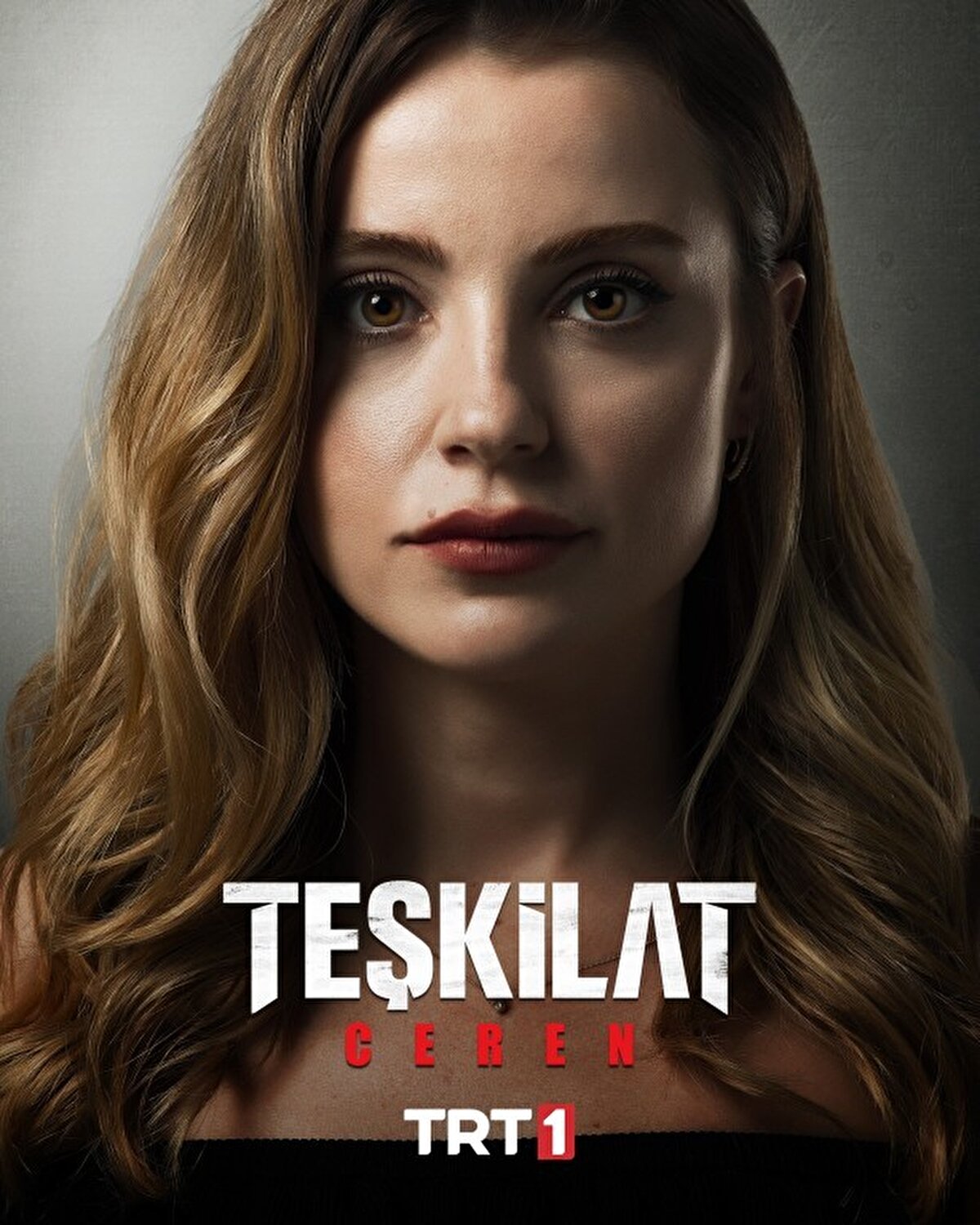 Bir ajanın sahip olacağı tüm yeteneklere sahip, Serdar'la tehlikeli bir ilişkide: Ceren