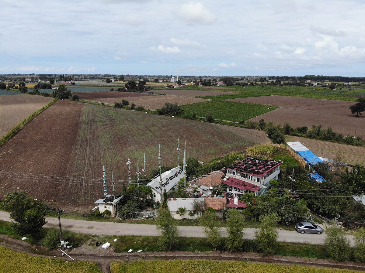 Mescide, Medine Kuba Camisi ismini veren Ramazan Gündüz, “Küçük yaşlardan itibaren camilerde bulunduk. Hafızlık da yaptık. 2002'de Umreye gittim.