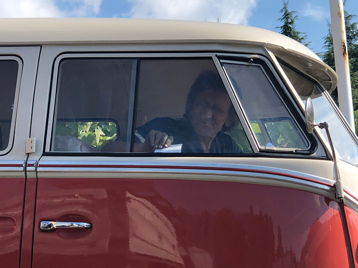 Almanların değerli araçlarından biri olduğu için çok ilgi gören bir araç. Dünyanın her yerinde değerli bir araç.

