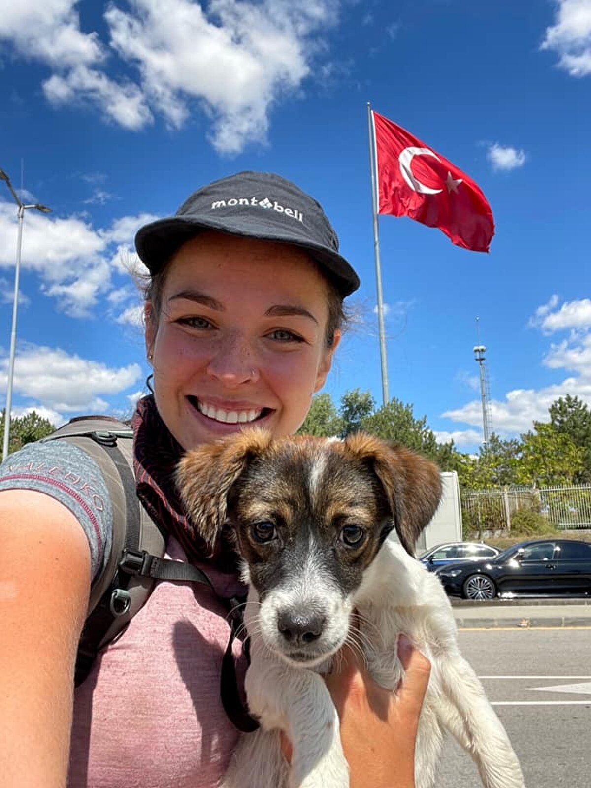 Yolculuğu boyunca birçok kişiden destek mesajları aldığını söyleyen Havlova, “Sosyal medya üzerinden destek verenler ile yolculuğum boyunca bulunduğum şehirlerde herkes bana yardımcı olmaya çalıştı. Yürüyüşümü tamamladığım için çok mutluyum dedi.