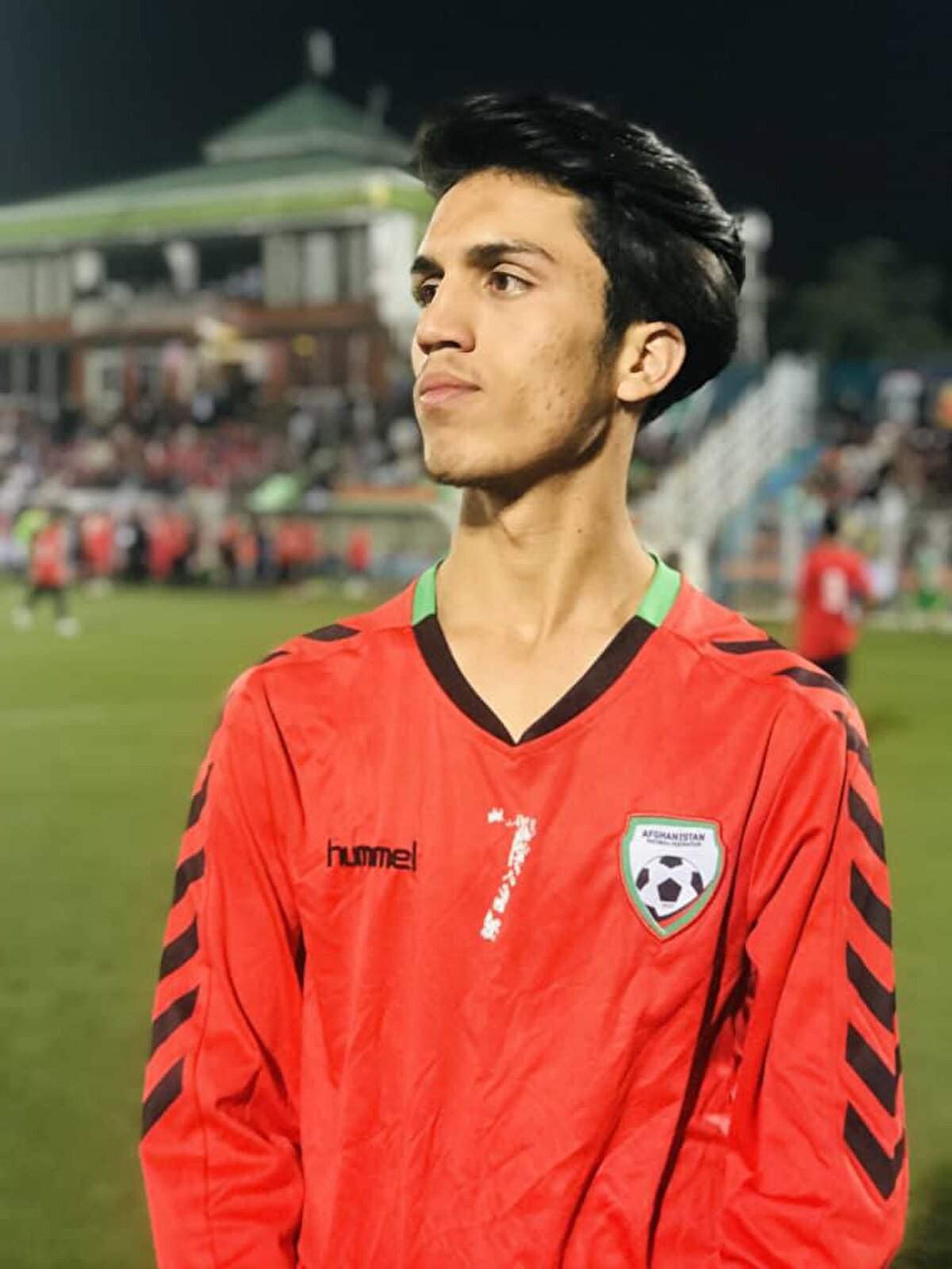 Zeki'nin Afganistan'da birçok futbol maçında yer aldığını aktaran abi Enveri, En sevdiği takım Barselona'ydı. Oyunculardan da Messi ve Neymar'ı severdi. Futbol oynarken, Messi hareketlerini yaparak kendisine Messi diyordu. ifadelerini kullandı.