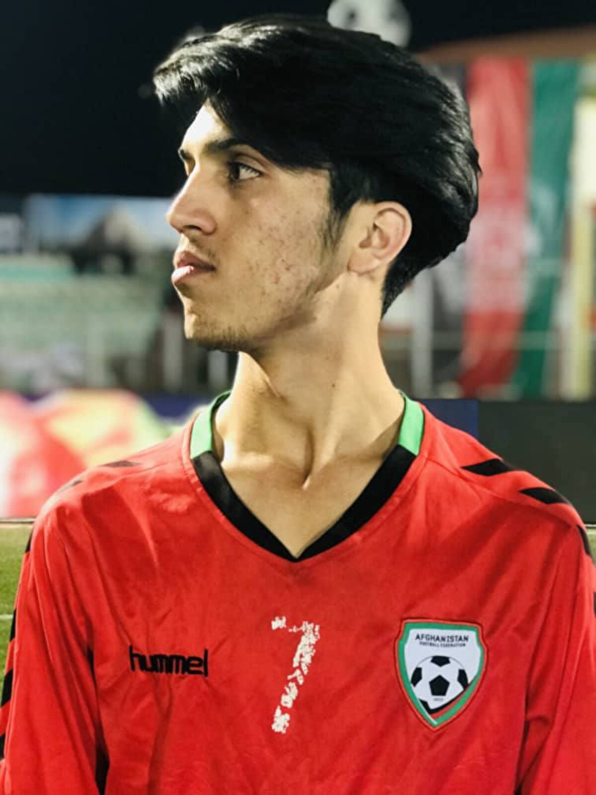 Öte yandan, Zeki'nin 12. sınıfta okuduğu, yabancı bir ülkede ekonomi okumayı arzuladığı ve ülkeden ayrılmak istediği aktarıldı.