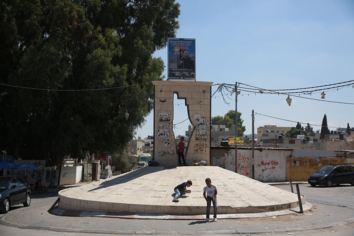 Bölgede bulunan silahlanmış Filistinliler mevcut durumla ilgili, Savaşmaya hazırız, geri adım atmayacağız. ifadelerini kullandı. İslami Cihad Hareketi'nin silahlı kanadı Kudüs Seriyyeleri'ne bağlı bir Filistinli de Kampta genel seferberlik ilan edildi. Tüm gruplar savaşmaya hazır. İsrail ordusu, kampa girmesi halinde beklemediği bir şeyle karşılaşacak. diye konuştu.