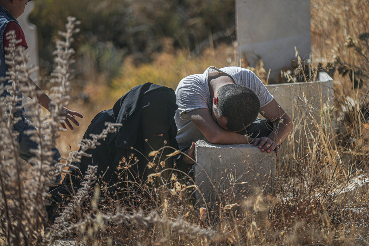  Aralık 2015'te savaş uçaklarının saldırısında eşini kaybeden 6 çocuk annesi Vaad el Tamir,  yaptığı açıklamada, eşinin ölümünün kendisi için çok sarsıcı olduğunu söyledi.   