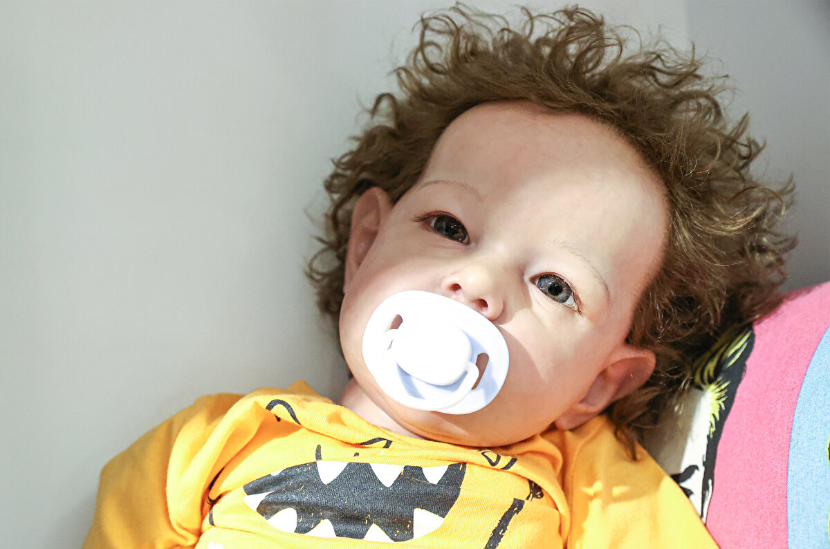 Oyuncak tasarımcısı Atefeh Beikzadeh de endüstri tasarımı ve oyuncak tasarımı eğitimi aldığını, İran'da 5 yıl boyunca bir hastanede kanserli hastalarla çalıştığını söyledi.