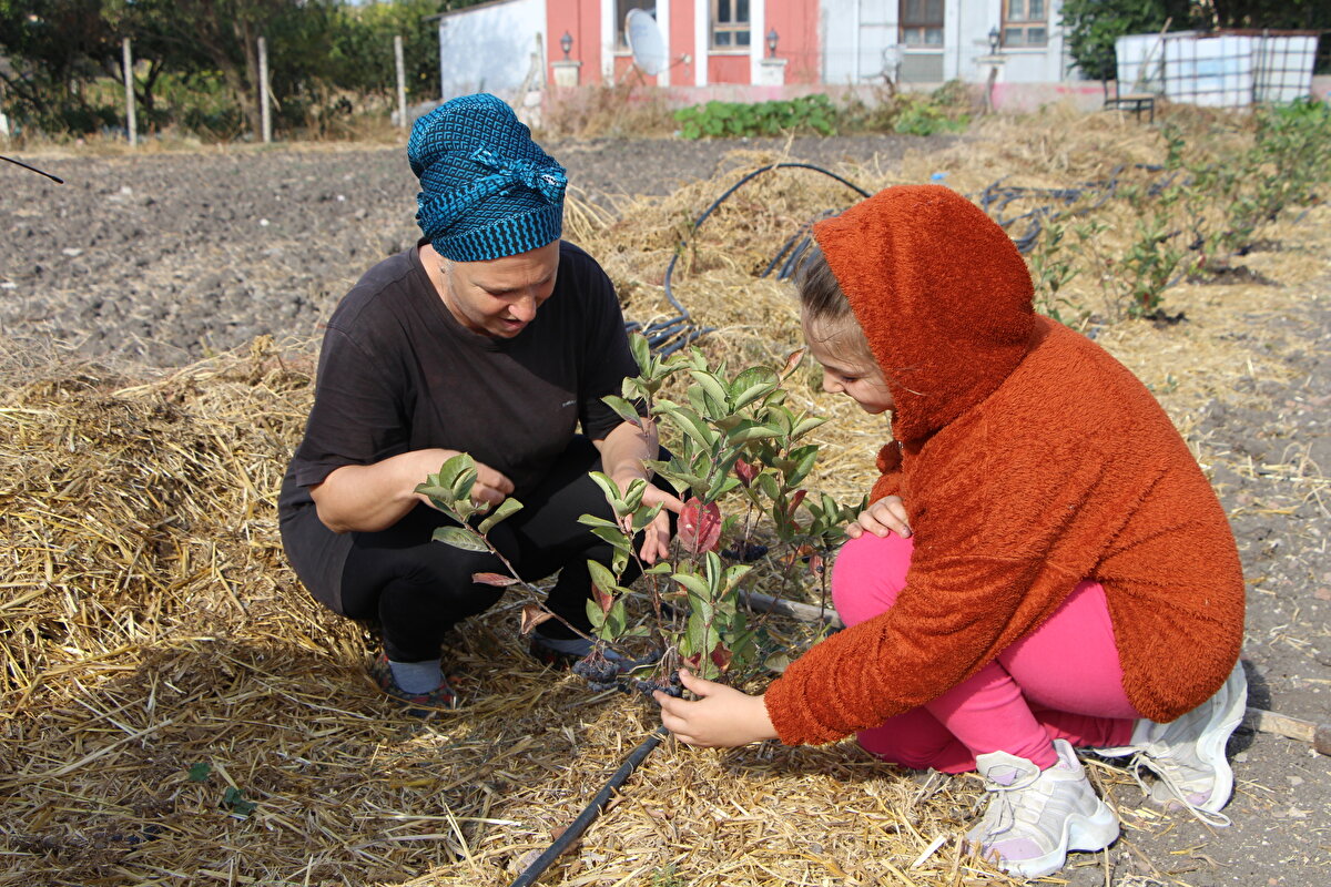 Gönül Saral Durmuş, AA muhabirine, aronyanın sağlıklı beslenmek için tüketilen besinlerden olduğunu söyledi.