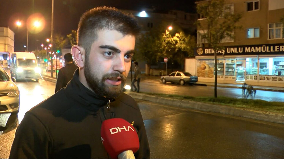 Caddede dükkanı bulunan Halil Can Develi, "Saat 15.00 civarında yolda yoğun bir köpüklenme yaşandı. Biz ilk başta sabun olduğundan şüphelenmiştik. Ama araçlar geçerken hiçbir kayma yaşanmadı. Birkaç saat sonra belediye tarafından çalışma yapılarak temizlendi. Açıkçası o maddenin ne olduğunu halk olarak merak ediyoruz. Kimyasal bir madde miydi yoksa sabun muydu" dedi.