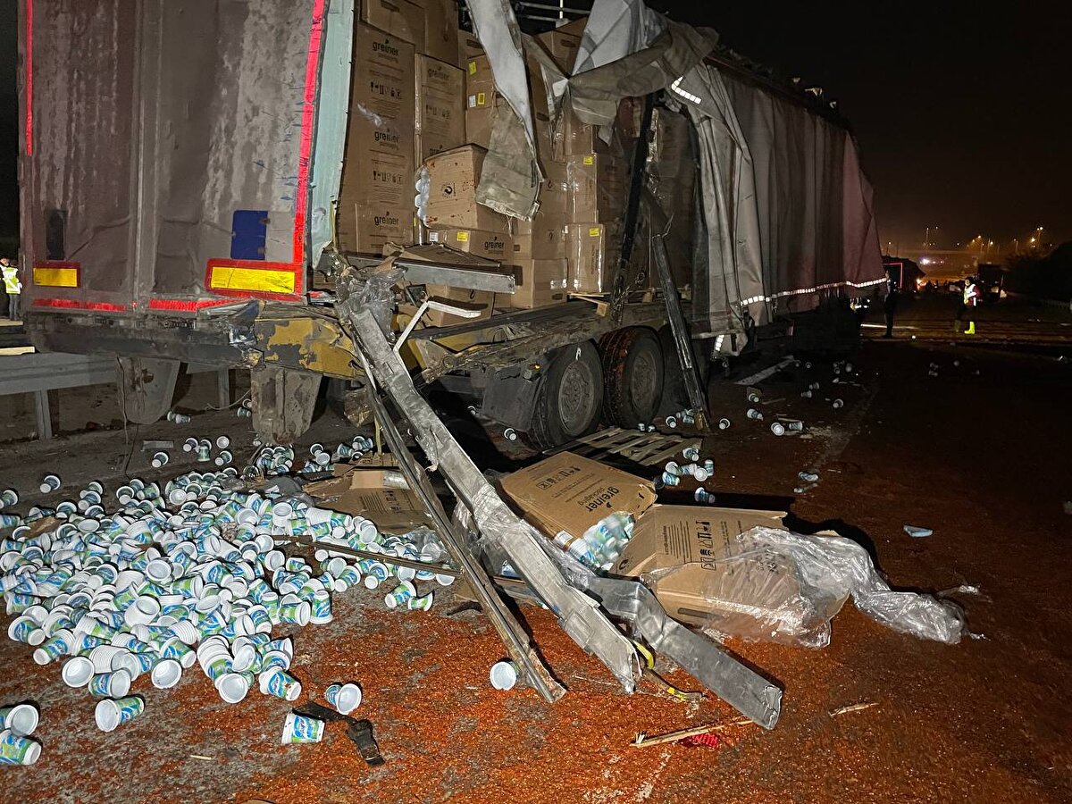 Kazanın ardından kaçan TIR sürücüsü C.U., jandarma ekiplerince kısa sürede yakalanıp gözaltına alındı. 