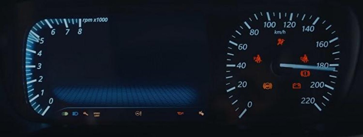 Bu detaylarla beraber mini modelin ilk etapta Hindistan pazarına özel olarak sunulacağı söylendi. Yaklaşık 7 bin dolar satış fiyatı olan bu minik canavarın, ileriye dönük farklı bir isimle başka pazarlarda yer alıp almayacağı ise bilinmiyor.<br><br>