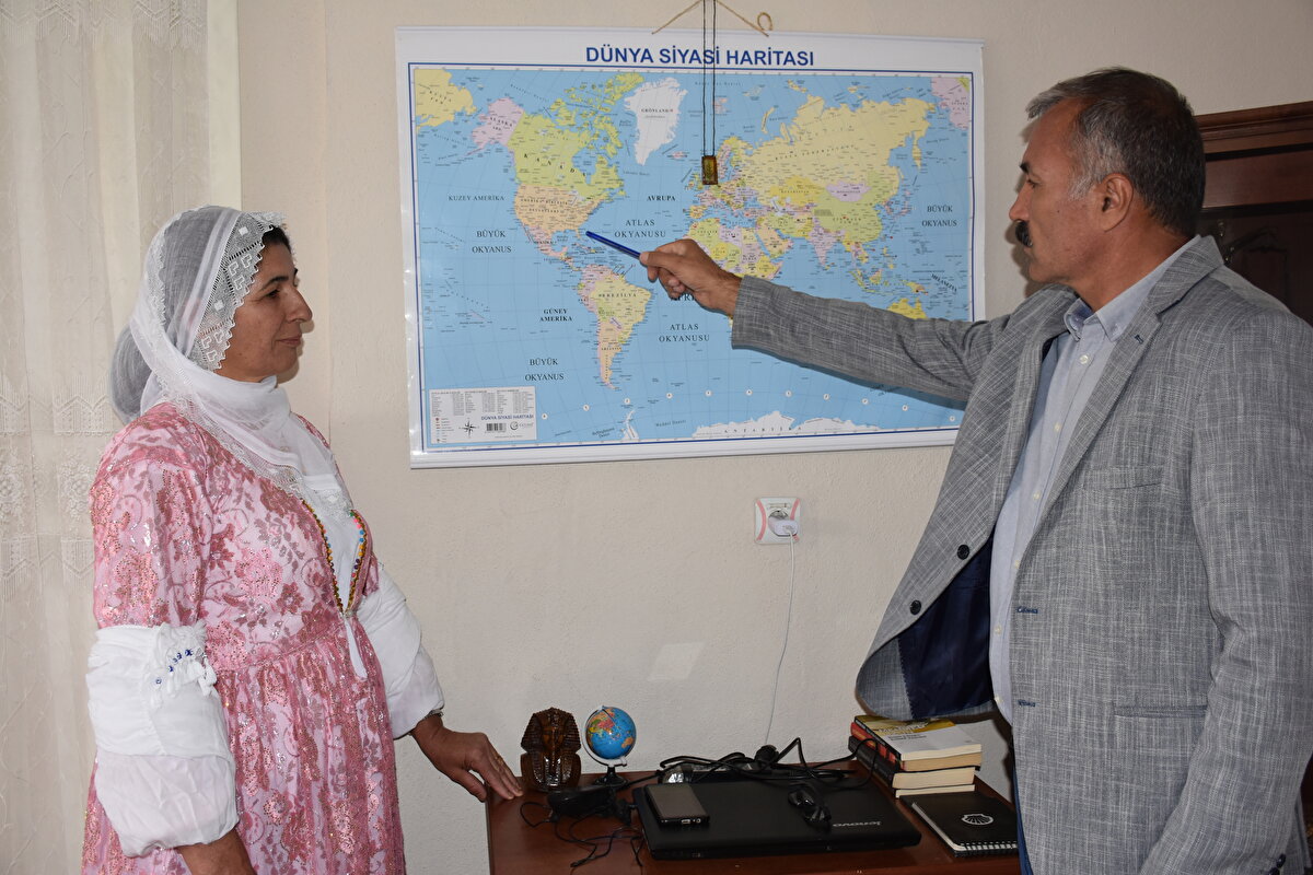 Şırnak’ta yaşayan Taybet ve Feyzullah Artuç çifti hayvancılıktan sağladıkları gelirle 4 kıtada 35 ülke ve 85 şehir gezdi. 12 yıl önce dünyayı dolaşmaya karar veren 5 çocuklu çift, hayvancılıktan sağladıkları geliri seyahatlerine harcıyor.<br>