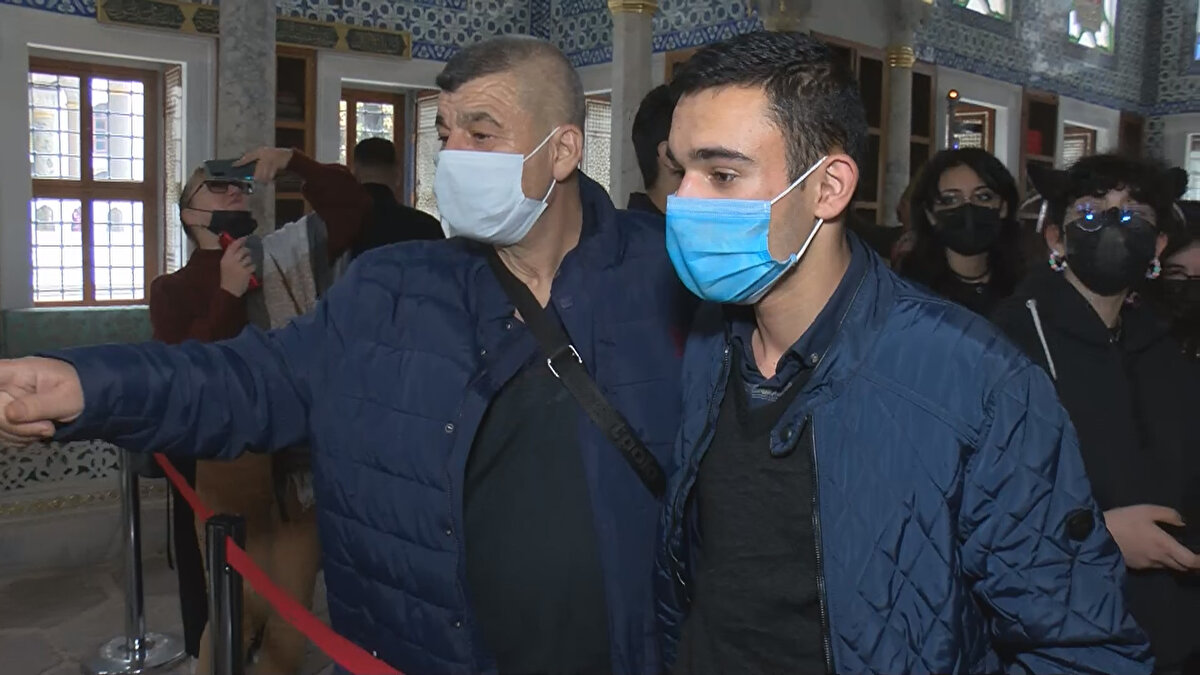 Bu hassasiyette, haritanın parşömen üzerine çizilmiş olmasının, ünik eser niteliği taşımasının ve aradan geçen 508 yılın etkisi büyük. Bu yüzden haritanın sergilenme periyodu, Milli Saraylar Bilim Kurulu öngörüsüyle sınırlandırılmış durumda. Yurtdışı sergilerine katılma ihtimali de aynı hassasiyetler göz önünde bulundurularak değerlendirilmeye tabi tutuluyor" denildi.<br><br>