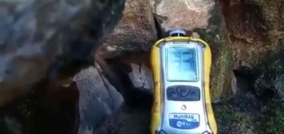 Yaşanan son depremlerden sonra Hasan Dağı'nda ölçüm ve incelemeler yaptıklarını belirten Aksaray Afet ve Acil Durum Müdürü Cezmi Türkmen, "Hasan Dağı volkanizma. Volkanizma deprem ile doğru orantılı bir jeolojik olay. Yani, ilimizde Tuz Gölü fay hattında bir deprem olması halinde volkanizmayı da etkiliyor. Biz bunu geçen dönemlerde Niğde'de meydana gelen 5.1'lik depremde gördük ve tespit ettik, volkanizmayı etkiliyor. Magma tabakasındaki hareketliliği, yükselmeleri gördük, onu tespit ettik. Hacettepe Üniversitesi ve Maden Teknik Arama Enstitüsü de bunları tespit etti. Bunları bize raporladılar" dedi.<br><br>