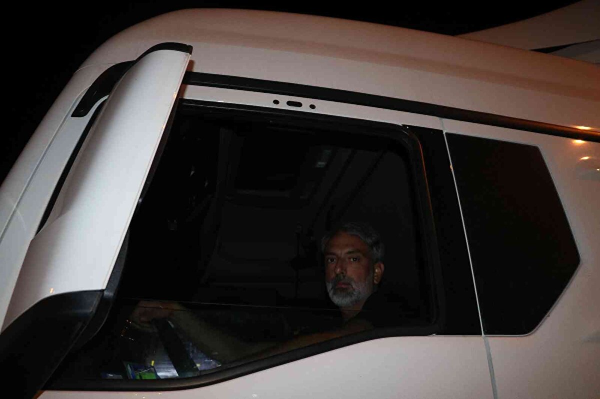 Bulgaristan'ın Kapitan Andreevo Gümrüğü'nde alımların yavaş olması ve gümrük personeli yetersizliği nedeniyle Kapıkule Sınır Kapısı'nda yoğunluk oluştu.<br><br>