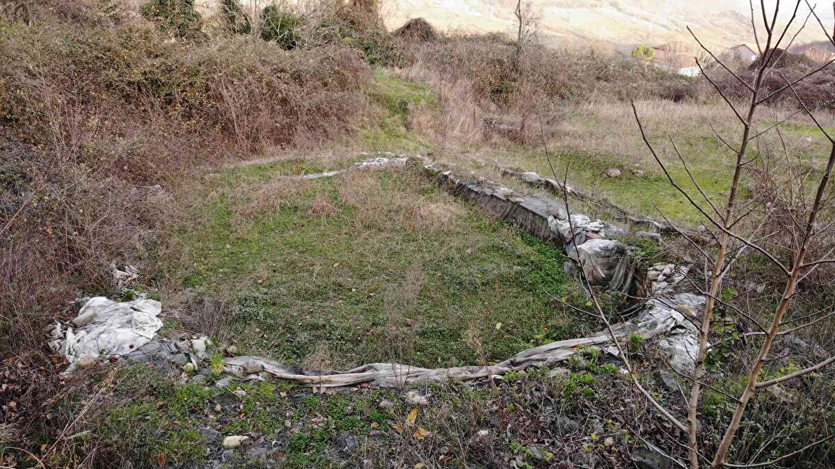 Kültür ve Turizm Bakanlığı bölgeyi koruma altına alıp arazide 5 yıl boyunca kazı çalışması yaptı. Bu sırada bahçedeki kalıntıların zarar görmemesi için gece gündüz nöbet tutan Nizamettin Oral'a 173 bin TL kamulaştırma bedeli çıkartıldı. Gece gündüz uyku uyuyamadığını 14 yıl boyunca arazide nöbet tuttuğunu anlatan Oral, bölgenin ülke turizmine büyük katkı sağlayacakken toprağın altında beklediğini ifade etti.