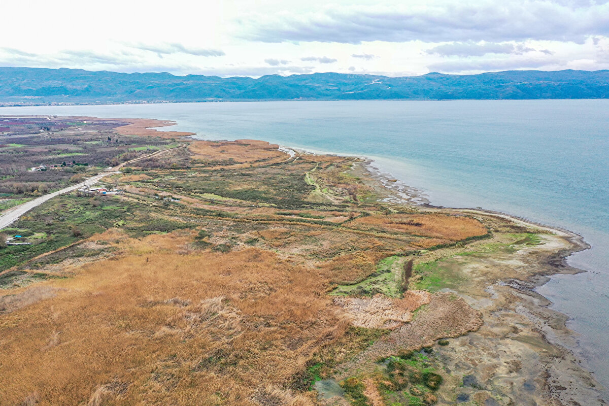 Bayrak, su seviyesinin ise 1 metre civarında düştüğünü aktardı.