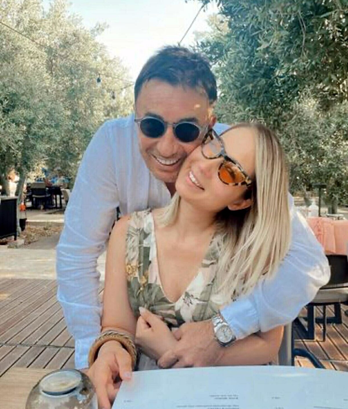 Taburcu olduktan sonra İzmir'e sevgilisinin ailesinin yanına gittiğinden bahseden şarkıcı, sözlerine şöyle devam etti:<br><br>