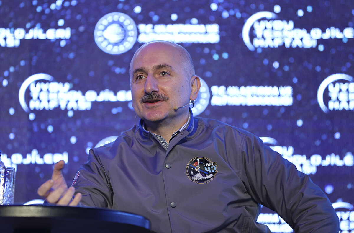 <br>Türksat 5B uydusunun sağlayacağı yüksek veri kapasitesiyle Türkiye'nin karasal altyapıyla erişilemeyen yerlerine ulaşılabilecek ve internet altyapısı kurulabilecek.<br><br>