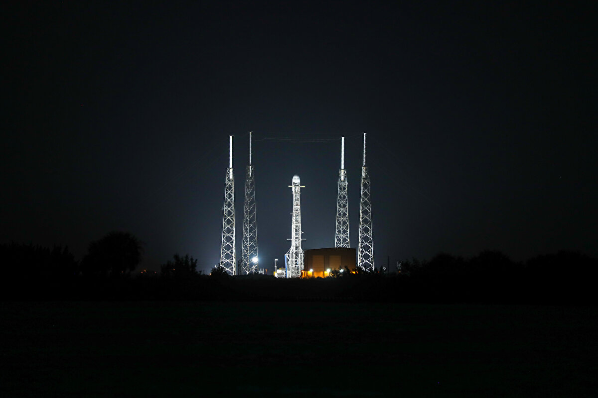 Türkiye'nin yeni uydusu Türksat 5B, Türkiye saatiyle 06.58’de ABD'nin Florida eyaletinde bulunan Cape Canaveral Üssü'nden başarıyla uzaya fırlatıldı. <br><br>