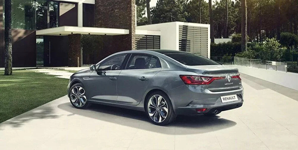 RENAULT<br><br>Megane Sedan Joy 1.3 TCe 140 bg<br><br>Fiyatı 385.000 TL<br><br>Joy Comfort 1.3 TCe 140 bg 391.000 TL<br><br>Joy 1.3 TCe EDC 140 bg - 430.000 TL<br><br>Joy Comfort 1.3 TCe EDC 140 bg - 440.900 TL<br><br>Joy 1.5 Blue dCi EDC 115 bg - 494.000 TL<br><br>Touch 1.3 TCe EDC 140 bg - 497.000 TL