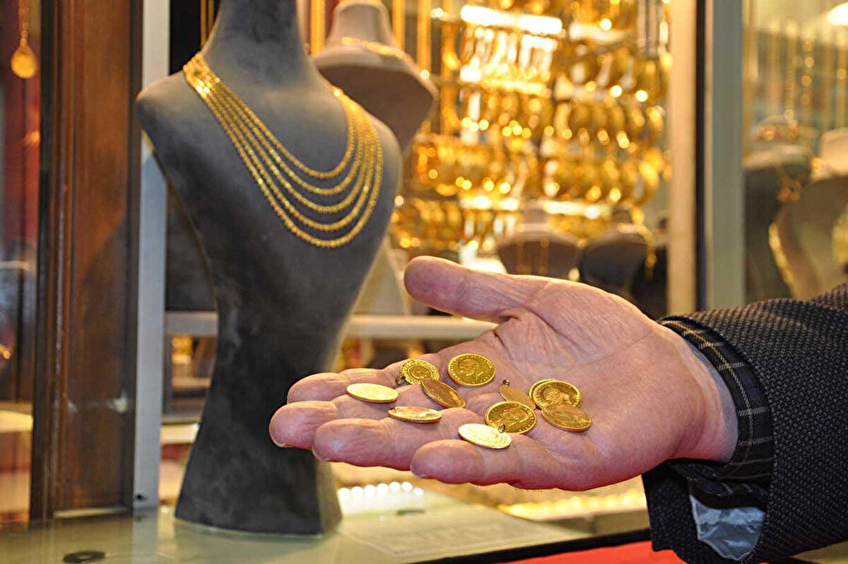 - Soru 7: Mevduat sahibi için faiz oranı, katılma hesabı sahibi için kar payı nasıl belirlenecek?<br><br>    • Cevap: Bankanın mevduat hesabına uygulayacağı faiz oranı TCMB tarafından belirlenen bir hafta vadeli repo ihale faiz oranının (yüzde 14) altında olamayacak.<br>    • Katılma hesabının kar payı getirisi vade sonunda katılım bankacılığı esasları çerçevesinde belirlenecektir.