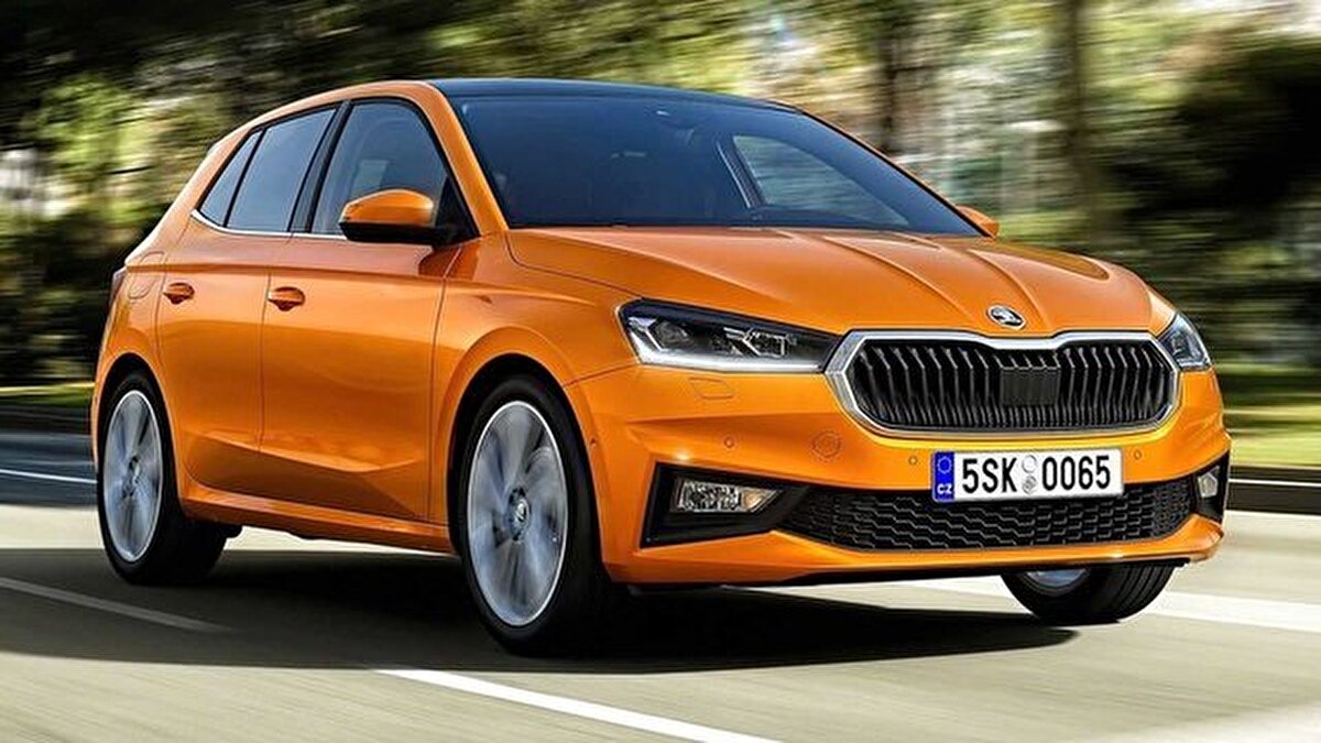 SKODA FABIA<br><br>22 yılda 4.5 milyondan daha fazla satış adedine ulaşan Fabia, Octavia'nın ardından en çok üretilen Skoda modeli olma unvanını taşıyor. B segment otomobilde, eskisine göre artan iç hacim dikkat çekiyor. 