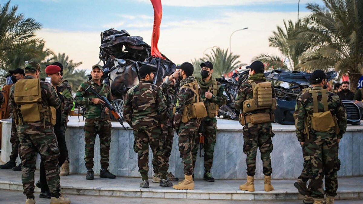 Irak’ta çoğunlukla Şiilerden oluşan Haşdi Şabii milislerinin mücadelesine yön verdi. Kasım Süleymani, kendisini hedef alan birden çok suikast girişimini atlattı.