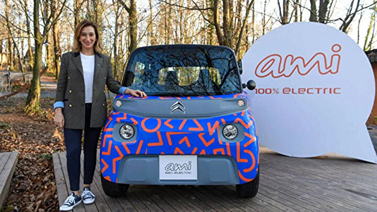 Citroen Ami’nin lansmanında soruları yanıtlayan Selen Alkım, “Artan kurlarla birlikte modelin 100.000 TL altında şu an için satılması mümkün değil” demişti. Ancak kurlardaki düşüşe kampanyada eklenince Citroen Ami 90.000 TL gibi bir rakama satılacağı konuşuluyor.