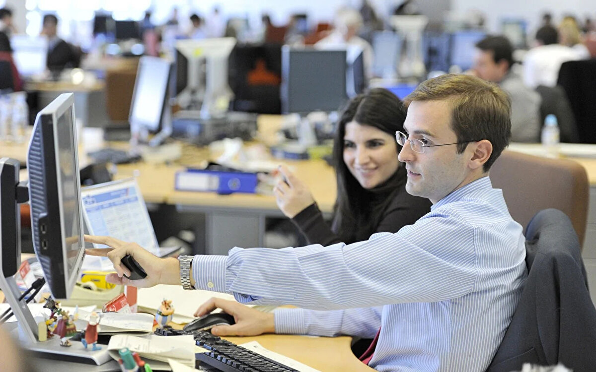 DSİ Genel Müdürlüğü de farklı iller için 70 mühendis (inşaat, makina, elektrik ve elektronik, bilgisayar, meteoroloji, ziraat, harita, orman, maden, jeofizik, jeoloji) alımı için ilan verdi. Başvurular, 17-28 Ocak 2022'de personelalimi.dsi.gov.tr adresinden gerçekleştirilecek.