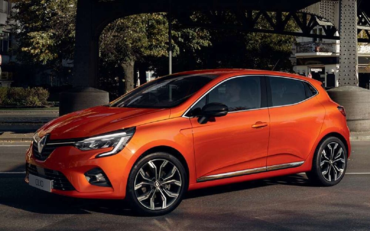 Renault Clio Touch 1.0 Tce X-Tronic <br><br>Mevcut fiyat: 375.000<br><br>Olası yeni fiyat: 354.278