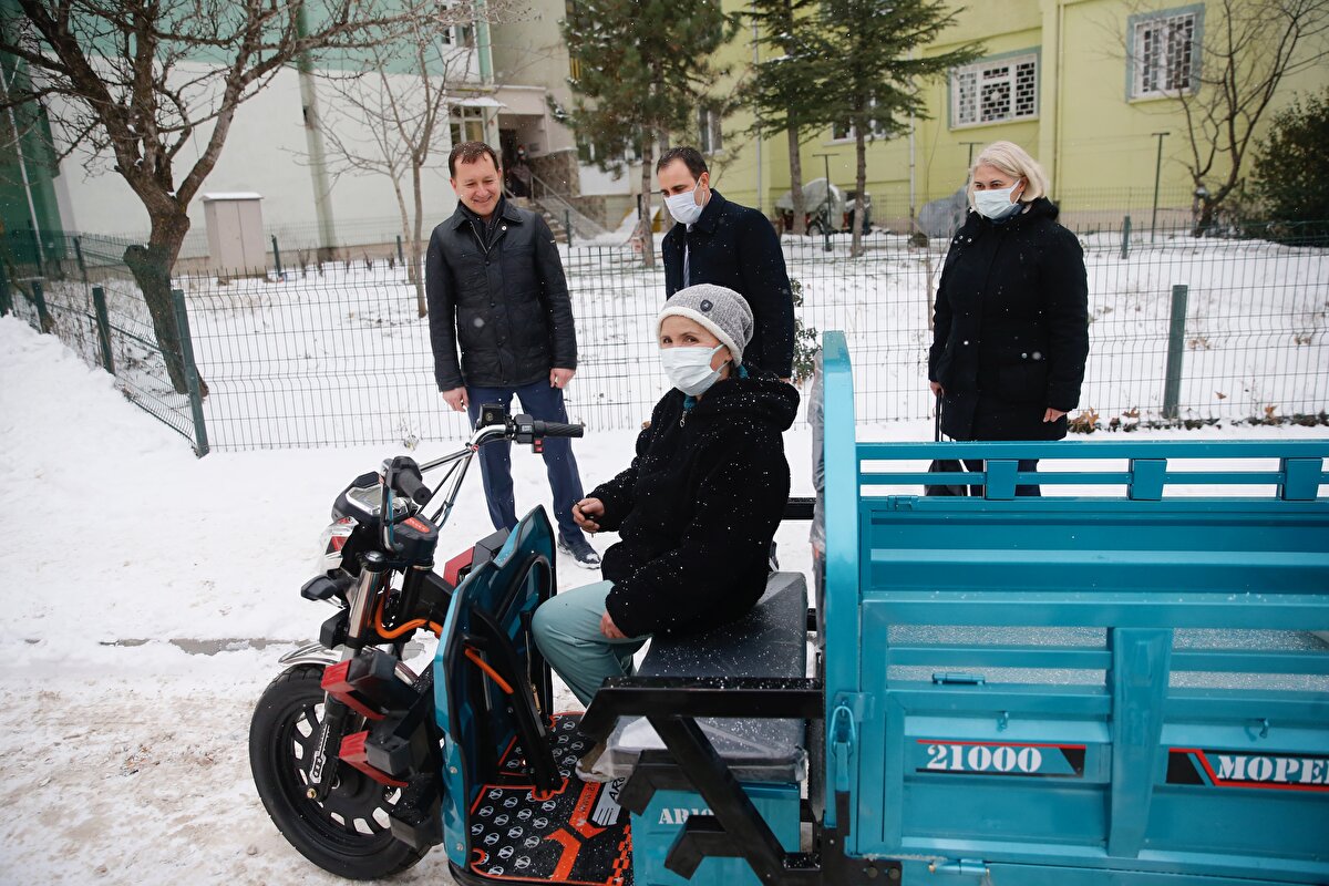 Bunun üzerine İl Emniyet Müdürlüğü Asayiş Şubesi Hırsızlık Büro Amirliği ekipleri Akbulut'a ait motosikletin bulunması için çalışma başlattı.
