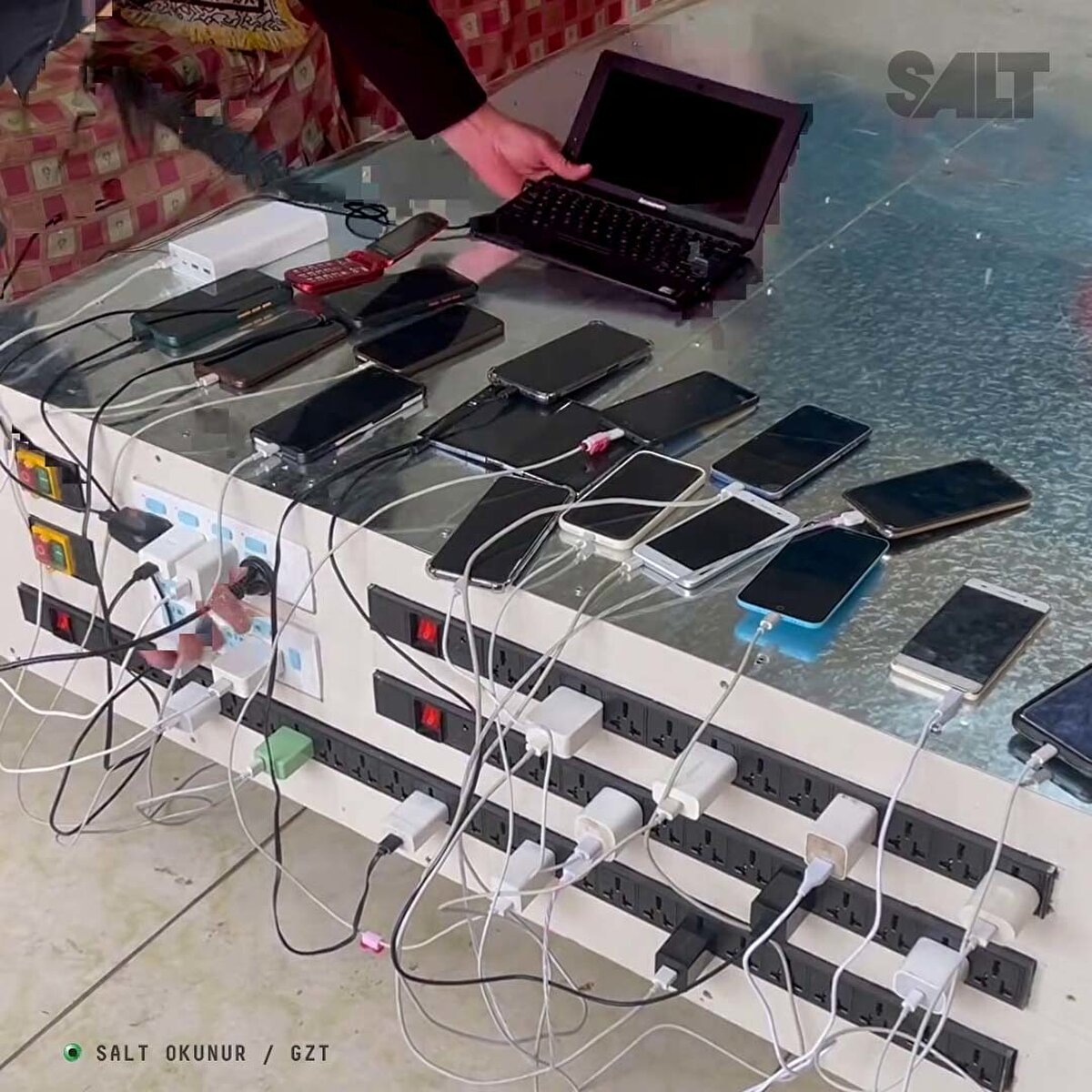 Aynı anda telefondan dizüstüne 20 cihazı şarj edebiliyor.