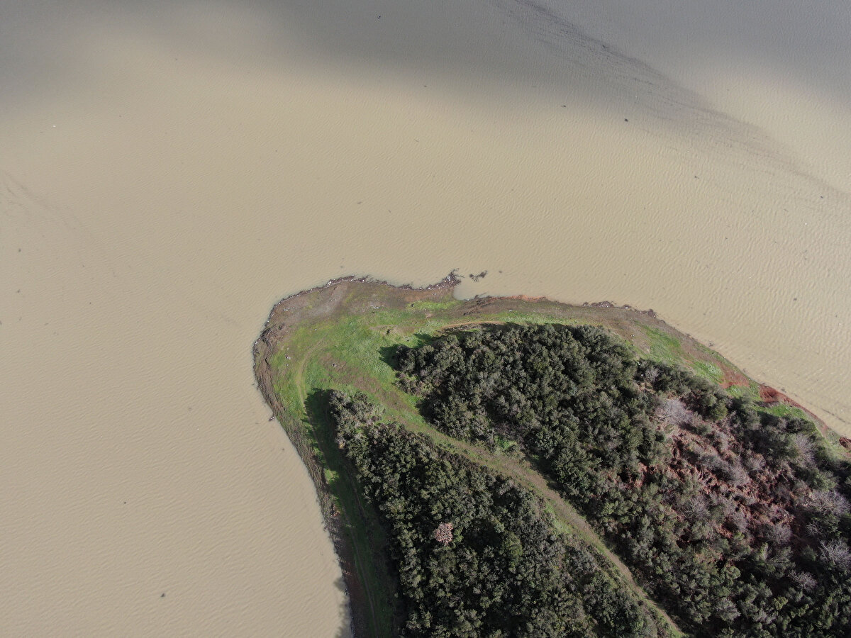 İstanbul'un en dolu barajı bugün yapılan ölçümlere göre Istrancalar oldu. Istrancalar'da doluluk oranı yüzde 100 olarak ölçüldü.  <br><br>Sazlıdere Barajı hariç tüm barajlarda doluluk oranı yüzde 50'nin üzerine çıktı.  