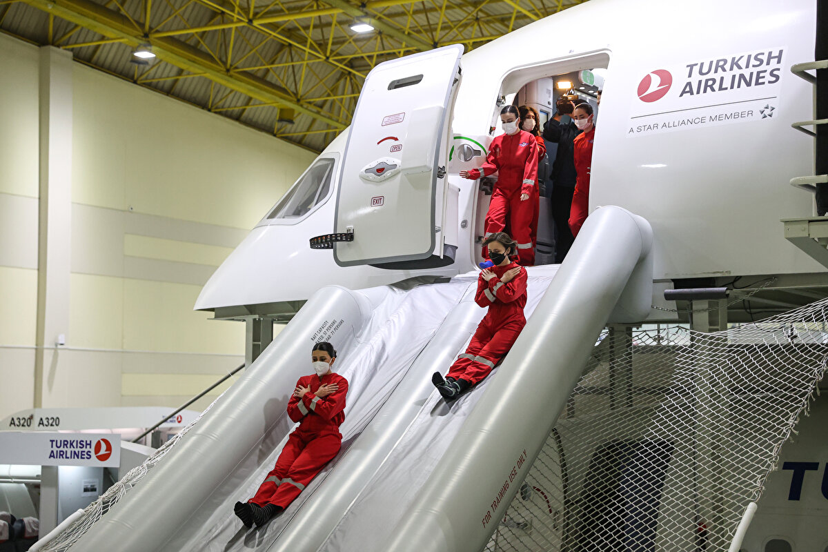 THY'deki ücret artışına da değinen Abdulkerim Çay, sözlerini şöyle tamamladı:<br><br>