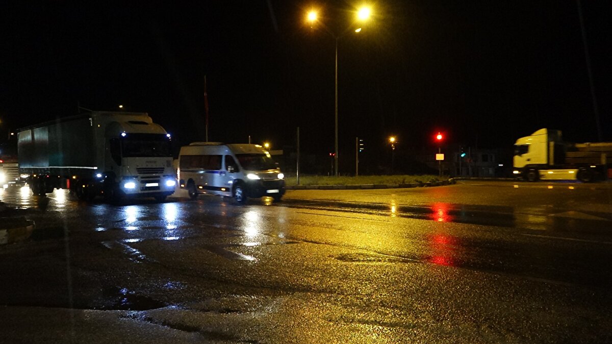 Yaralıların durumunun iyi olduğu öğrenildi. Otobüsteki diğer yolcuların kazada yara almadığı öğrenildi.<br>