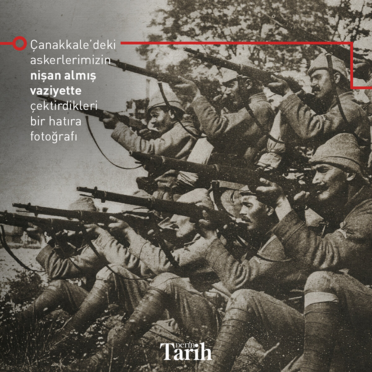 Çanakkale’deki askerlerimizin nişan almış vaziyette çektirdikleri bir hatıra fotoğrafı
