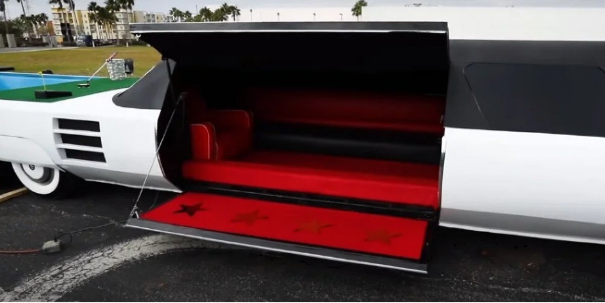 Son olarak Guinness Dünya Rekorları’nı kırdığı tescillenen aracı satın alan Michael Manning, nakliye, malzeme ve işçilik olarak 250 bin dolardan fazla mal olduğunu ve tamamlanmasının üç yılı aldığını söyledi.<br><br>