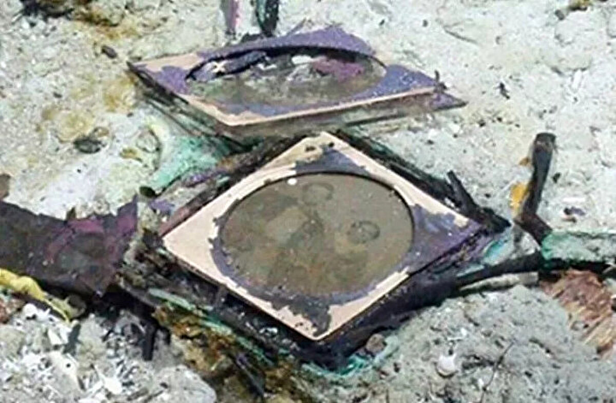 2014'te yapılan keşif esnasında geminin enkazından kurtarılanlar, fotoğrafçılığın ilk başarılı ticari biçimi olan dagerreyotipler (metal bir plaka üzerinde tutulan tek seferlik bir resim) ve bir tür cam plaka fotoğrafçılığı olan ambrotiplerdi. Fotoğraflar ilk kez şimdi yayınlandı.<br>