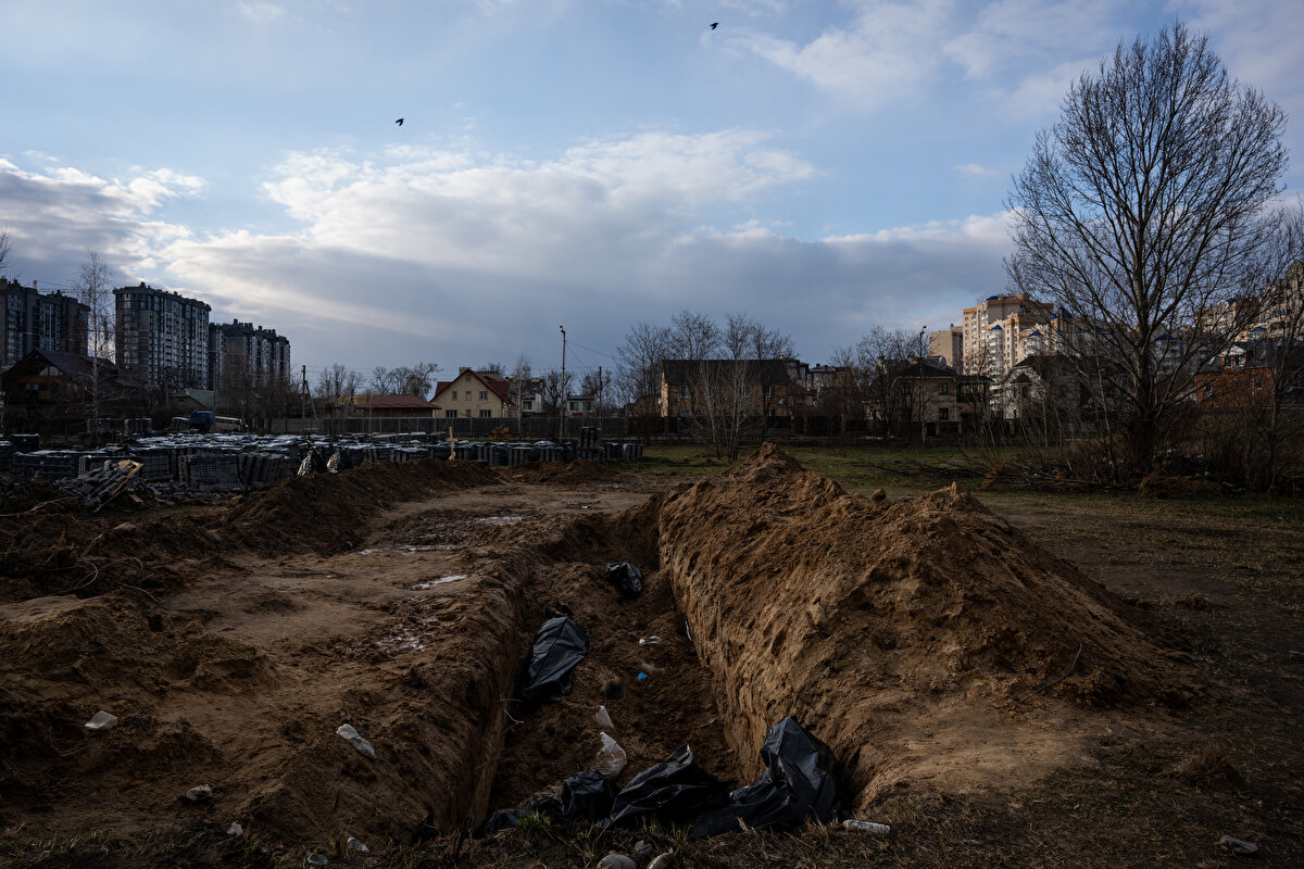 Ukrayna- Rusya savaşında 41. güne girildi. Müzakere masalarında henüz somut bir sonuç elde edilemezken, Rusya'nın askeri harekatı durduracağını açıkladığı gün dünya Kiev'e 37 km uzaklıkta bulunan Buça kentinden gelen görüntülerle şoke oldu.