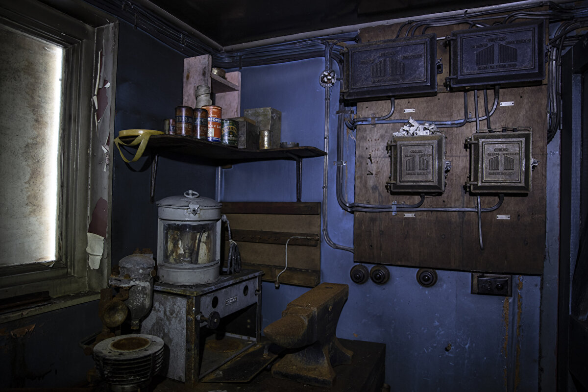 Son olarak 1969 yılında yenilenerek 4 aylığına tekrar kullanılan üs, günümüzde UK Antarctic Heritage Trust (UKAHT) vakfı tarafından müze olarak yaşatılmaya çalışılıyor.<br><br>