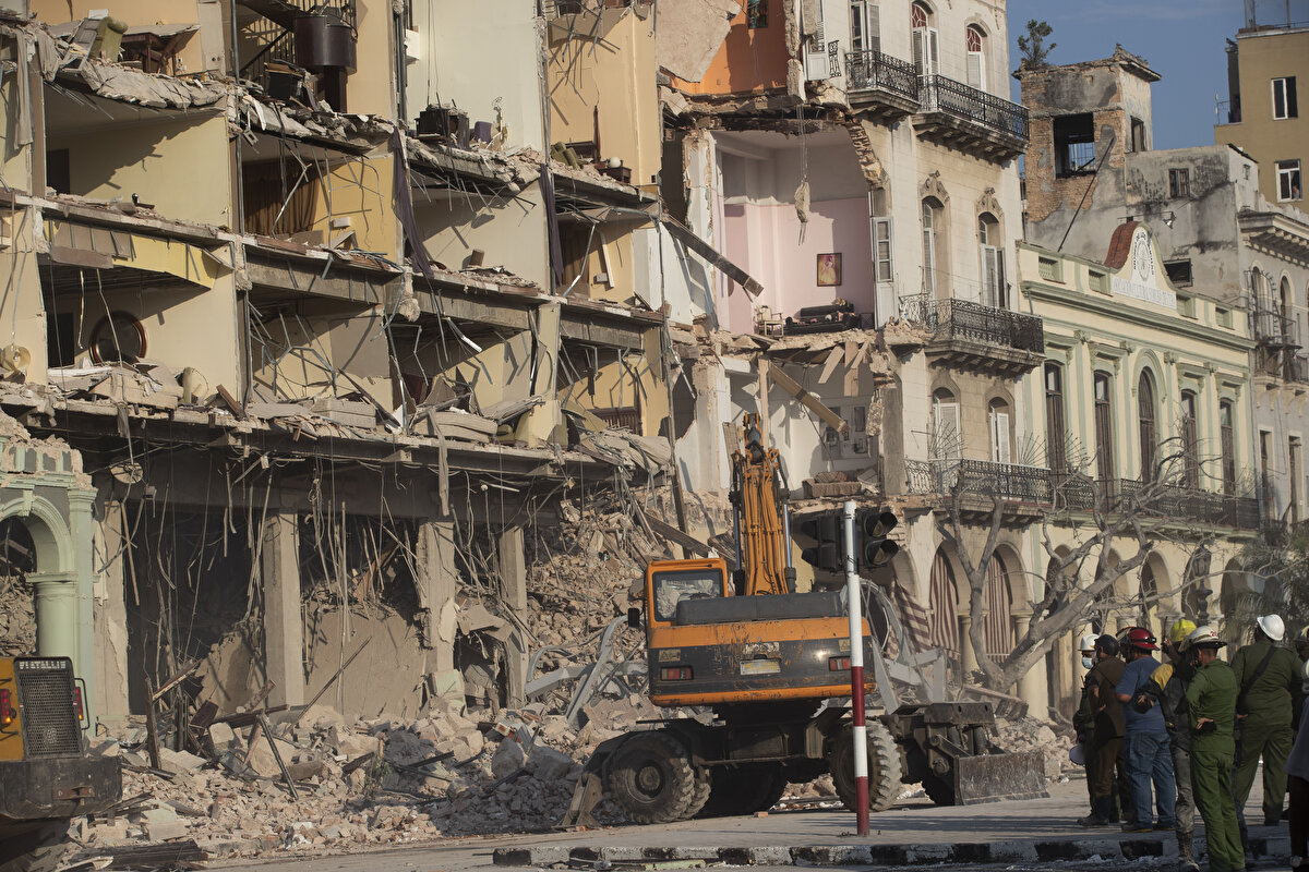 Küba'nın başkenti Havana'nın merkezinde bulunan 5 yıldızlı Hotel Saratoga'da büyük bir patlama yaşandı. <br><br>