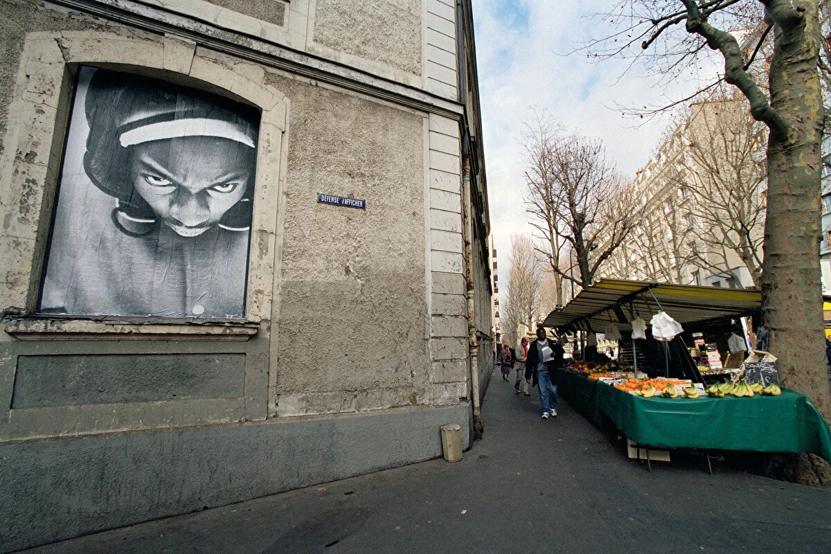 Portrait of a Generation, Byron, Paris