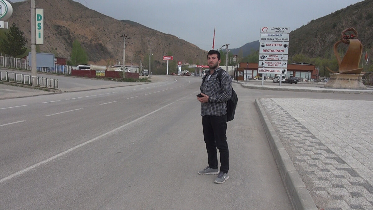 Gümüşhane Üniversitesi İktisadi ve İdari Bilimler Fakültesi İnsan Kaynakları Yönetimi Bölümü'nde okuyan Erkan Orhan, 5 yıl önce tura çıkmaya karar verdi.